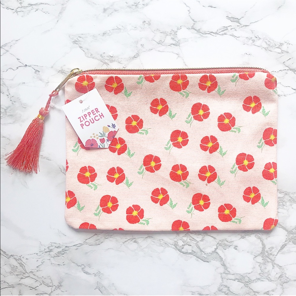 Target Floral Zipper Pouch 🍃🌺